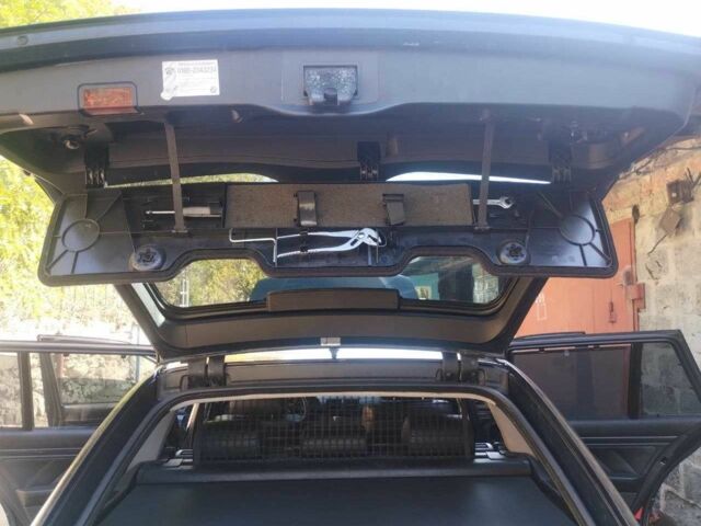 Синий БМВ 5 Серия, объемом двигателя 2.9 л и пробегом 361 тыс. км за 6000 $, фото 7 на Automoto.ua