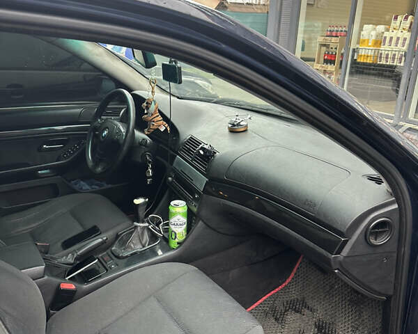 Синий БМВ 5 Серия, объемом двигателя 1.95 л и пробегом 300 тыс. км за 4000 $, фото 10 на Automoto.ua