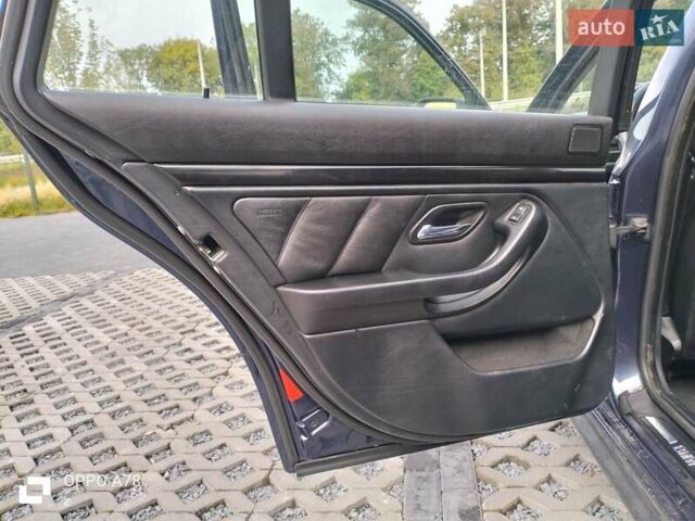 Синій БМВ 5 Серія, об'ємом двигуна 2.5 л та пробігом 350 тис. км за 4600 $, фото 9 на Automoto.ua