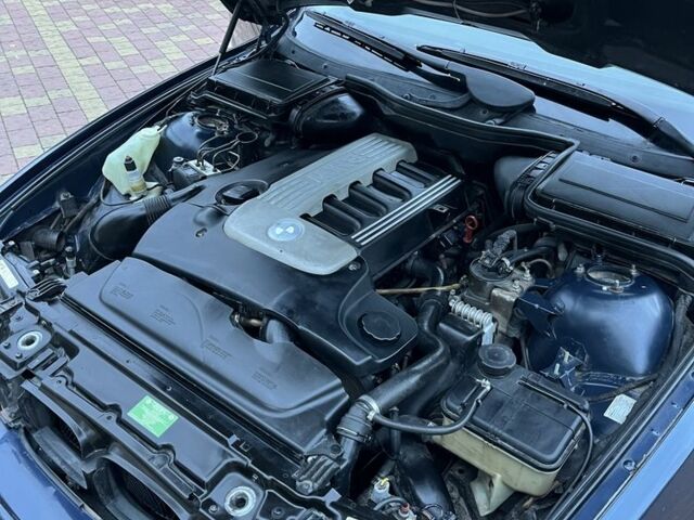 Синий БМВ 5 Серия, объемом двигателя 2.9 л и пробегом 500 тыс. км за 3749 $, фото 18 на Automoto.ua