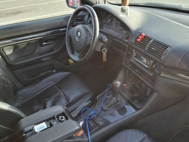 Синій БМВ 5 Серія, об'ємом двигуна 2.5 л та пробігом 300 тис. км за 3200 $, фото 9 на Automoto.ua