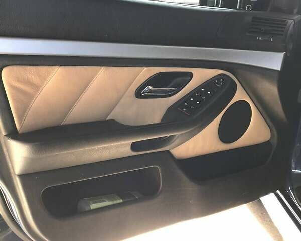 Синий БМВ 5 Серия, объемом двигателя 2.93 л и пробегом 487 тыс. км за 4200 $, фото 16 на Automoto.ua