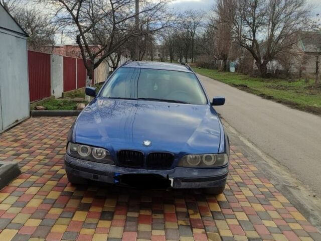 Синій БМВ 5 Серія, об'ємом двигуна 2.5 л та пробігом 5 тис. км за 3000 $, фото 1 на Automoto.ua