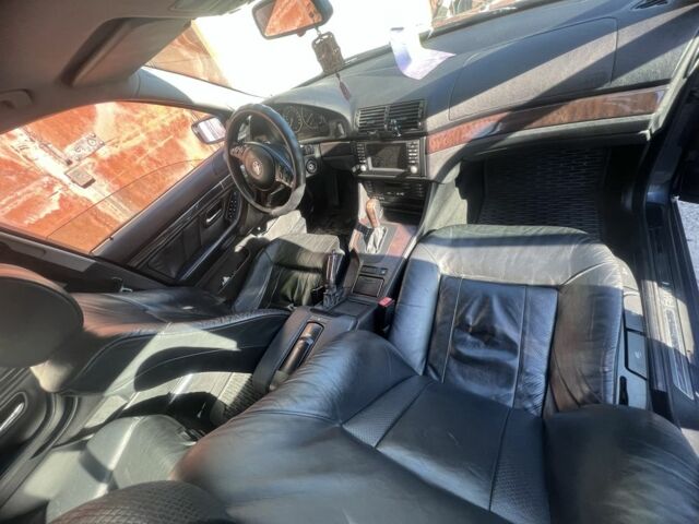 Синій БМВ 5 Серія, об'ємом двигуна 2.5 л та пробігом 350 тис. км за 6030 $, фото 7 на Automoto.ua