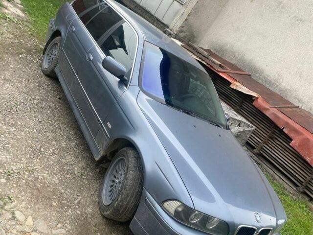 Синий БМВ 5 Серия, объемом двигателя 2.5 л и пробегом 350 тыс. км за 4500 $, фото 7 на Automoto.ua