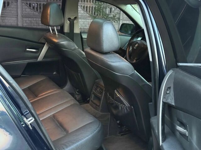 Синій БМВ 5 Серія, об'ємом двигуна 3 л та пробігом 380 тис. км за 7700 $, фото 2 на Automoto.ua