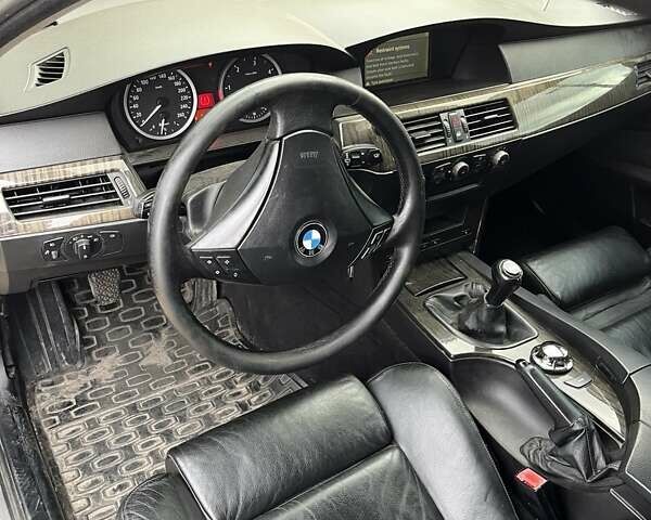 Синий БМВ 5 Серия, объемом двигателя 2.5 л и пробегом 484 тыс. км за 7500 $, фото 4 на Automoto.ua