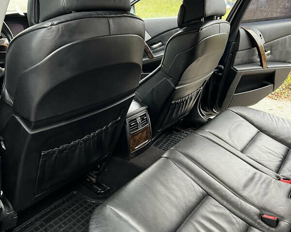 Синий БМВ 5 Серия, объемом двигателя 3 л и пробегом 345 тыс. км за 8500 $, фото 10 на Automoto.ua