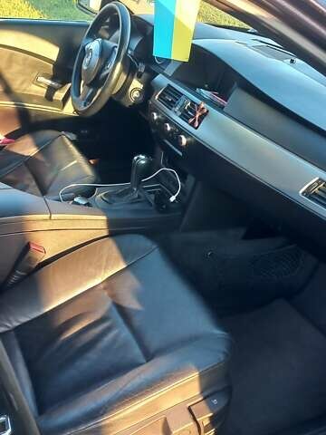 Синий БМВ 5 Серия, объемом двигателя 2.99 л и пробегом 330 тыс. км за 8500 $, фото 4 на Automoto.ua