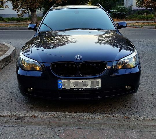 Синій БМВ 5 Серія, об'ємом двигуна 2.5 л та пробігом 262 тис. км за 7800 $, фото 5 на Automoto.ua