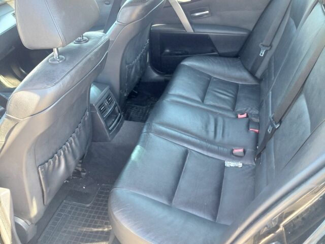 Синий БМВ 5 Серия, объемом двигателя 3 л и пробегом 350 тыс. км за 4560 $, фото 3 на Automoto.ua