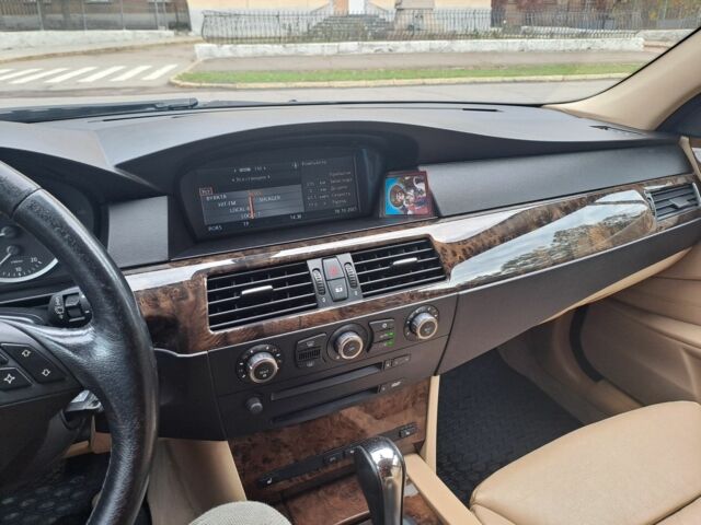 Синій БМВ 5 Серія, об'ємом двигуна 3 л та пробігом 412 тис. км за 10200 $, фото 2 на Automoto.ua