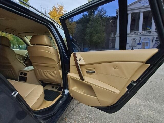 Синій БМВ 5 Серія, об'ємом двигуна 3 л та пробігом 412 тис. км за 10200 $, фото 15 на Automoto.ua