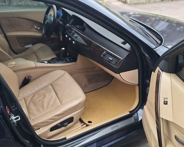 Синий БМВ 5 Серия, объемом двигателя 3 л и пробегом 337 тыс. км за 9500 $, фото 9 на Automoto.ua