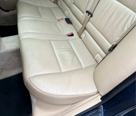 Синий БМВ 5 Серия, объемом двигателя 2.5 л и пробегом 400 тыс. км за 7500 $, фото 16 на Automoto.ua