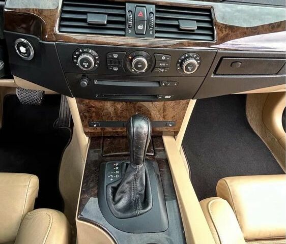 Синий БМВ 5 Серия, объемом двигателя 2.5 л и пробегом 400 тыс. км за 7500 $, фото 6 на Automoto.ua