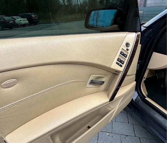 Синий БМВ 5 Серия, объемом двигателя 2.5 л и пробегом 400 тыс. км за 7500 $, фото 13 на Automoto.ua