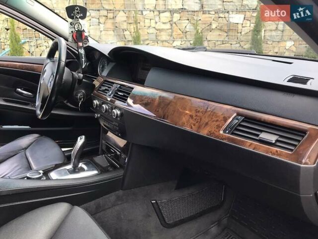 Синій БМВ 5 Серія, об'ємом двигуна 2 л та пробігом 399 тис. км за 8800 $, фото 3 на Automoto.ua