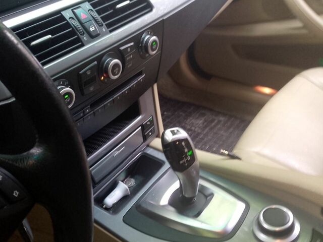 Синій БМВ 5 Серія, об'ємом двигуна 3 л та пробігом 326 тис. км за 4500 $, фото 16 на Automoto.ua