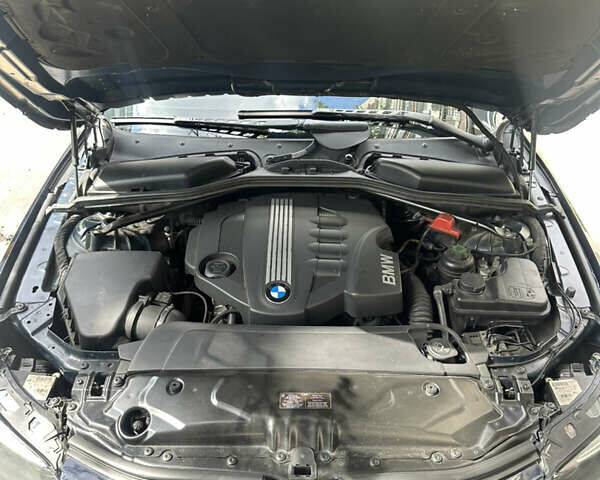 Синий БМВ 5 Серия, объемом двигателя 2 л и пробегом 315 тыс. км за 9000 $, фото 5 на Automoto.ua