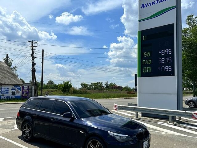 Синій БМВ 5 Серія, об'ємом двигуна 2 л та пробігом 313 тис. км за 9500 $, фото 2 на Automoto.ua