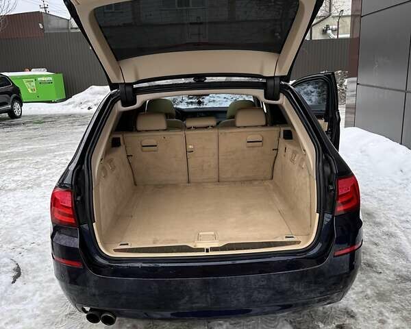 Синий БМВ 5 Серия, объемом двигателя 2.99 л и пробегом 319 тыс. км за 14800 $, фото 72 на Automoto.ua