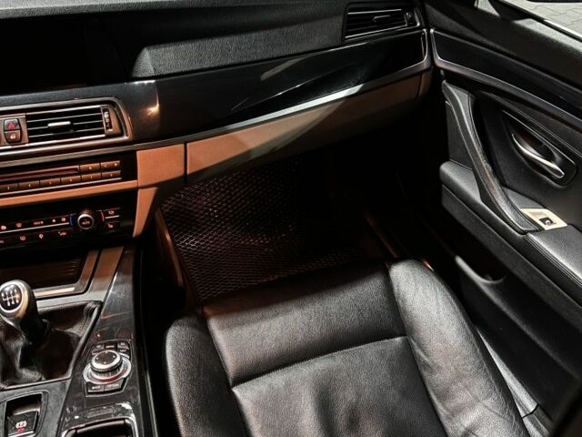 Синий БМВ 5 Серия, объемом двигателя 2 л и пробегом 290 тыс. км за 8850 $, фото 22 на Automoto.ua