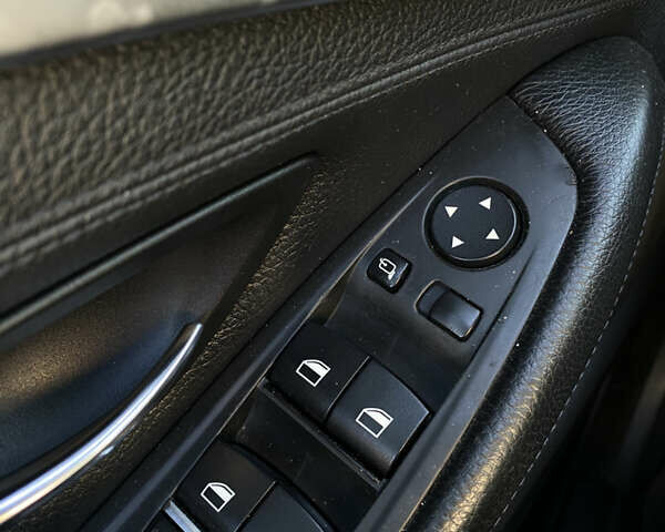 Синий БМВ 5 Серия, объемом двигателя 2 л и пробегом 262 тыс. км за 13400 $, фото 16 на Automoto.ua