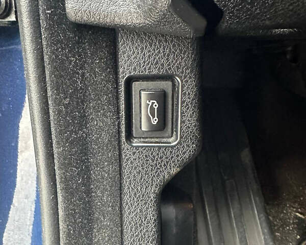 Синий БМВ 5 Серия, объемом двигателя 2 л и пробегом 300 тыс. км за 11500 $, фото 28 на Automoto.ua