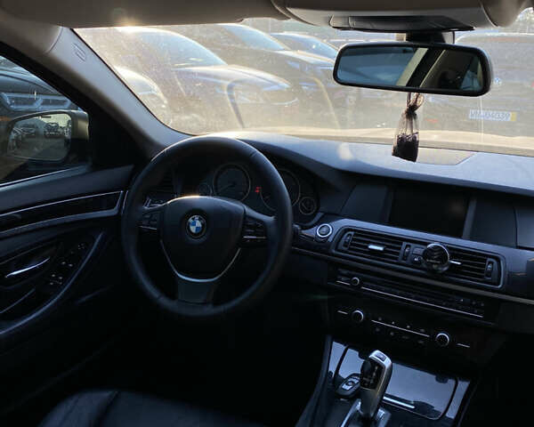 Синий БМВ 5 Серия, объемом двигателя 2 л и пробегом 262 тыс. км за 13400 $, фото 10 на Automoto.ua