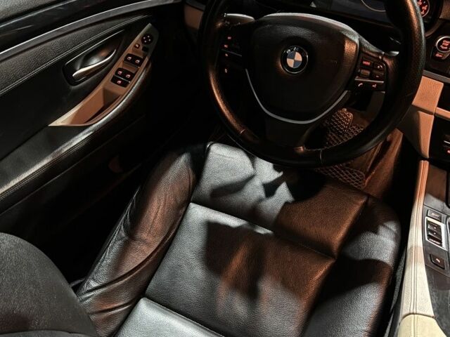 Синий БМВ 5 Серия, объемом двигателя 2 л и пробегом 290 тыс. км за 8850 $, фото 23 на Automoto.ua