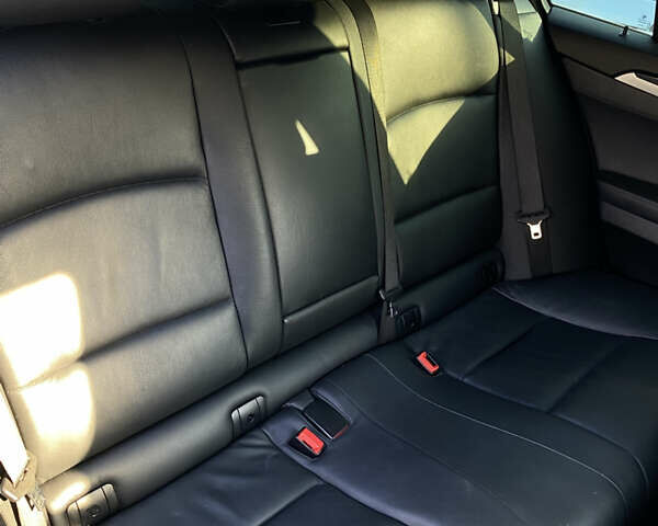 Синий БМВ 5 Серия, объемом двигателя 2 л и пробегом 262 тыс. км за 13400 $, фото 9 на Automoto.ua