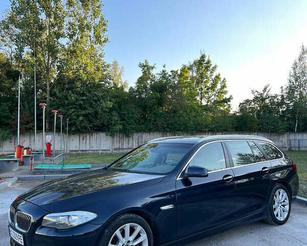 Синій БМВ 5 Серія, об'ємом двигуна 2 л та пробігом 300 тис. км за 12900 $, фото 1 на Automoto.ua