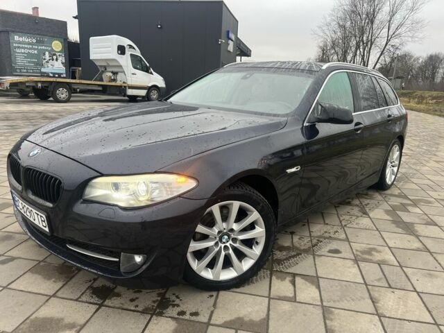 Синій БМВ 5 Серія, об'ємом двигуна 2 л та пробігом 290 тис. км за 13000 $, фото 2 на Automoto.ua