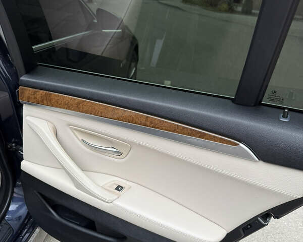 Синій БМВ 5 Серія, об'ємом двигуна 2 л та пробігом 331 тис. км за 14000 $, фото 56 на Automoto.ua