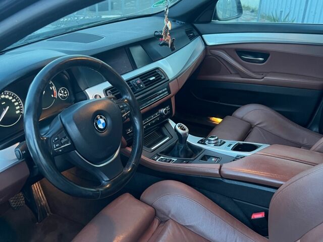 Синий БМВ 5 Серия, объемом двигателя 2 л и пробегом 157 тыс. км за 8500 $, фото 4 на Automoto.ua