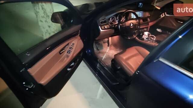 Синий БМВ 5 Серия, объемом двигателя 2 л и пробегом 223 тыс. км за 16467 $, фото 2 на Automoto.ua