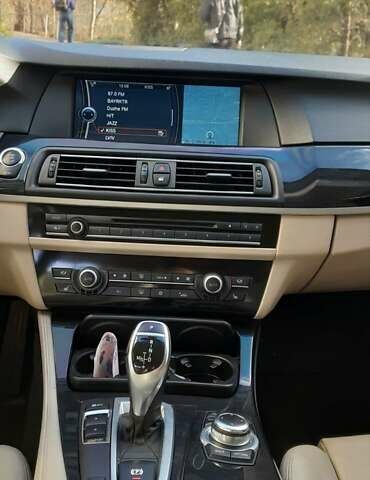 Синий БМВ 5 Серия, объемом двигателя 2 л и пробегом 205 тыс. км за 13500 $, фото 9 на Automoto.ua