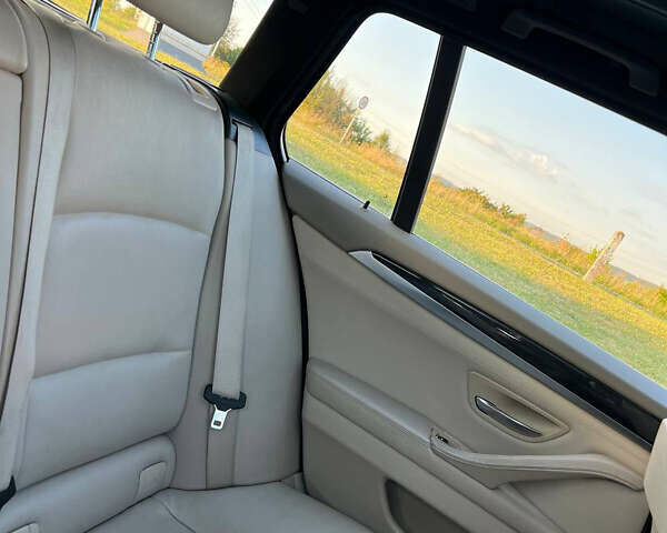 Синій БМВ 5 Серія, об'ємом двигуна 2 л та пробігом 300 тис. км за 12900 $, фото 14 на Automoto.ua