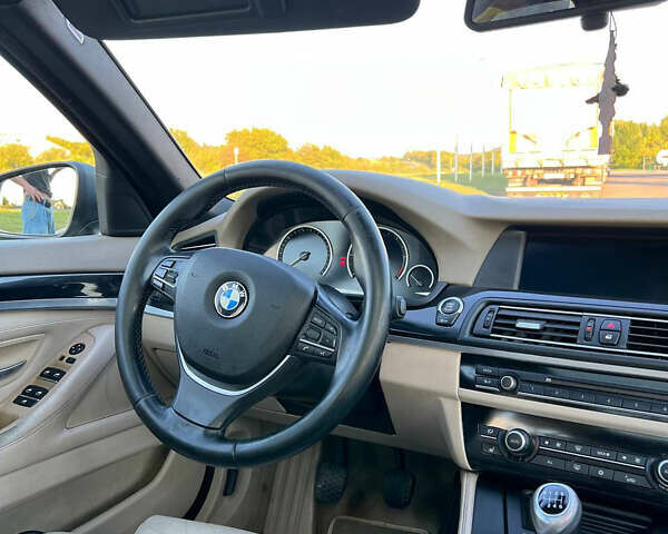 Синій БМВ 5 Серія, об'ємом двигуна 2 л та пробігом 300 тис. км за 12900 $, фото 16 на Automoto.ua