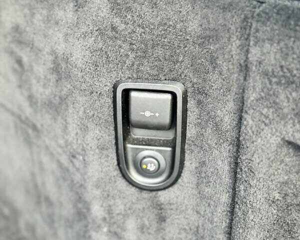 Синий БМВ 5 Серия, объемом двигателя 2 л и пробегом 245 тыс. км за 21900 $, фото 23 на Automoto.ua