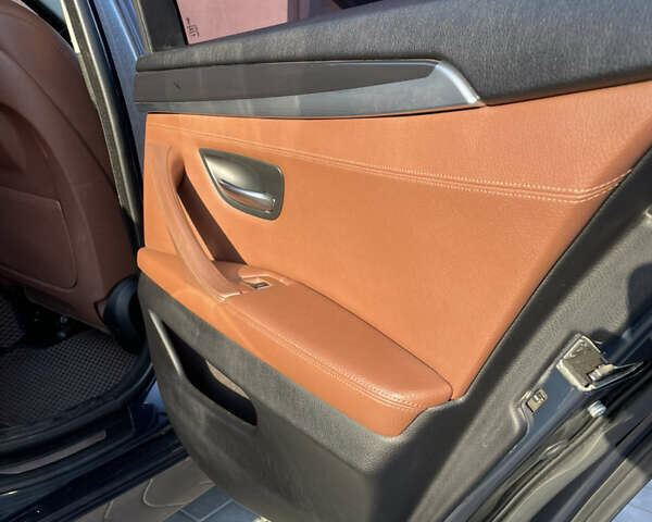 Синий БМВ 5 Серия, объемом двигателя 2 л и пробегом 243 тыс. км за 17000 $, фото 17 на Automoto.ua