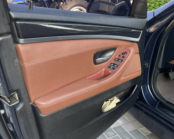 Синий БМВ 5 Серия, объемом двигателя 2 л и пробегом 243 тыс. км за 17000 $, фото 20 на Automoto.ua