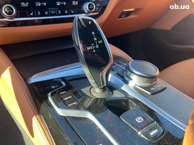 Синий БМВ 5 Серия, объемом двигателя 2 л и пробегом 190 тыс. км за 32790 $, фото 30 на Automoto.ua