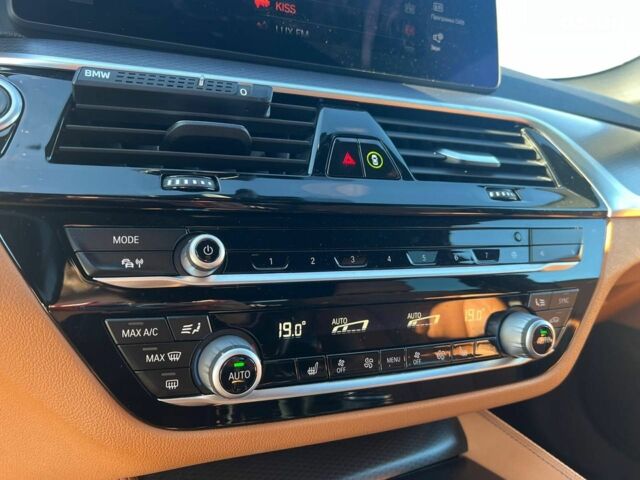 Синий БМВ 5 Серия, объемом двигателя 2 л и пробегом 190 тыс. км за 32790 $, фото 33 на Automoto.ua