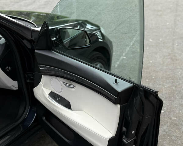 Синій БМВ 5 Серія, об'ємом двигуна 2.99 л та пробігом 270 тис. км за 12900 $, фото 21 на Automoto.ua