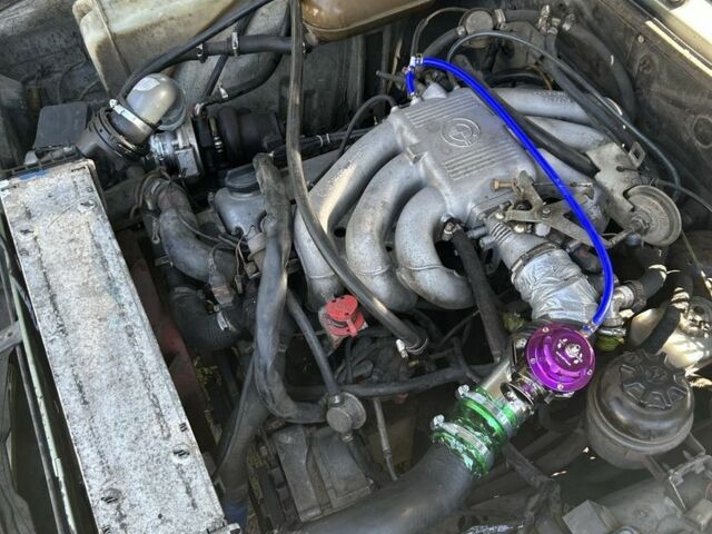 Зеленый БМВ 5 Серия, объемом двигателя 2 л и пробегом 1000 тыс. км за 600 $, фото 6 на Automoto.ua