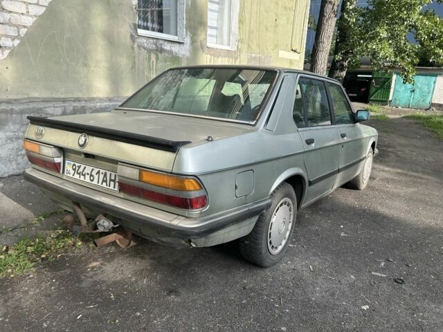 Зеленый БМВ 5 Серия, объемом двигателя 2 л и пробегом 1000 тыс. км за 600 $, фото 4 на Automoto.ua