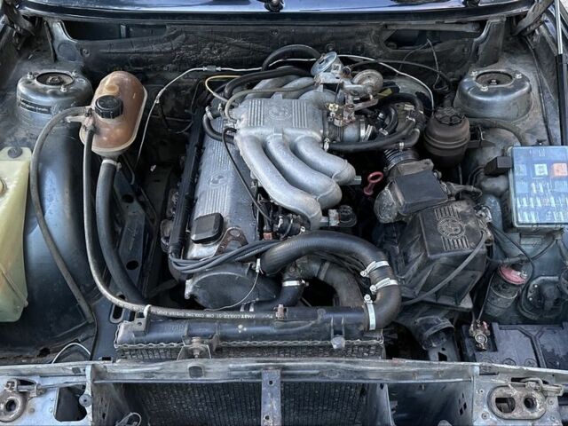 Зелений БМВ 5 Серія, об'ємом двигуна 2 л та пробігом 280 тис. км за 1400 $, фото 17 на Automoto.ua