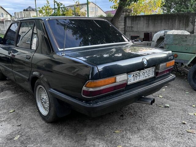 Зелений БМВ 5 Серія, об'ємом двигуна 2 л та пробігом 280 тис. км за 1400 $, фото 1 на Automoto.ua